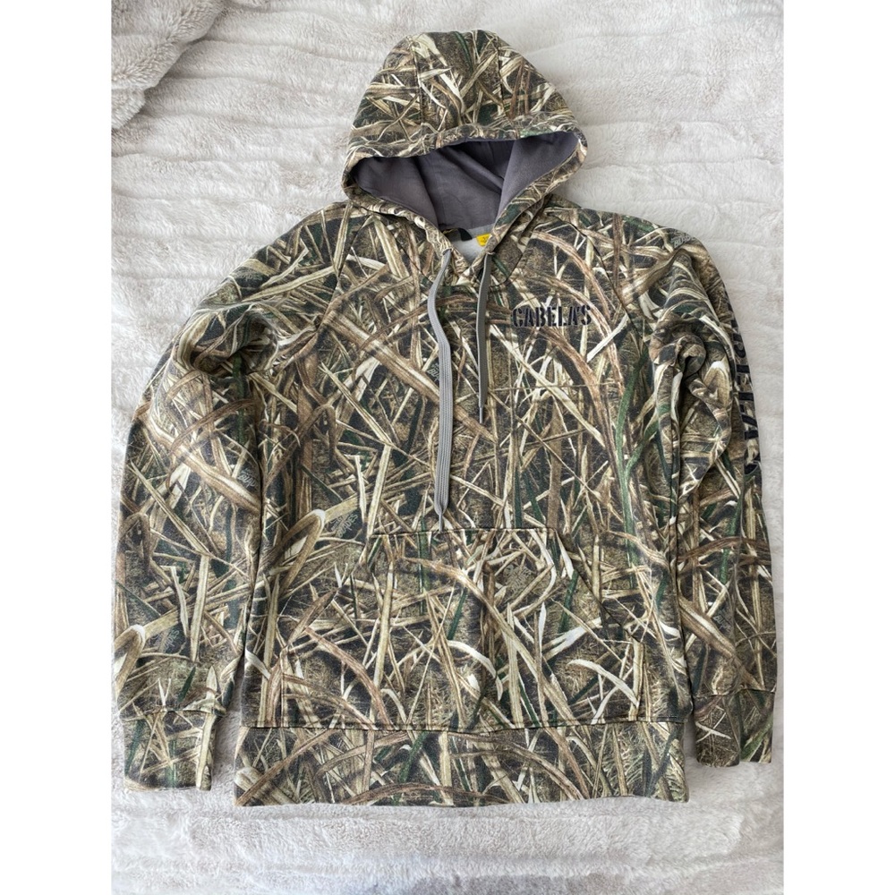 Cabela’s Camo Hoodie. Women’s Small